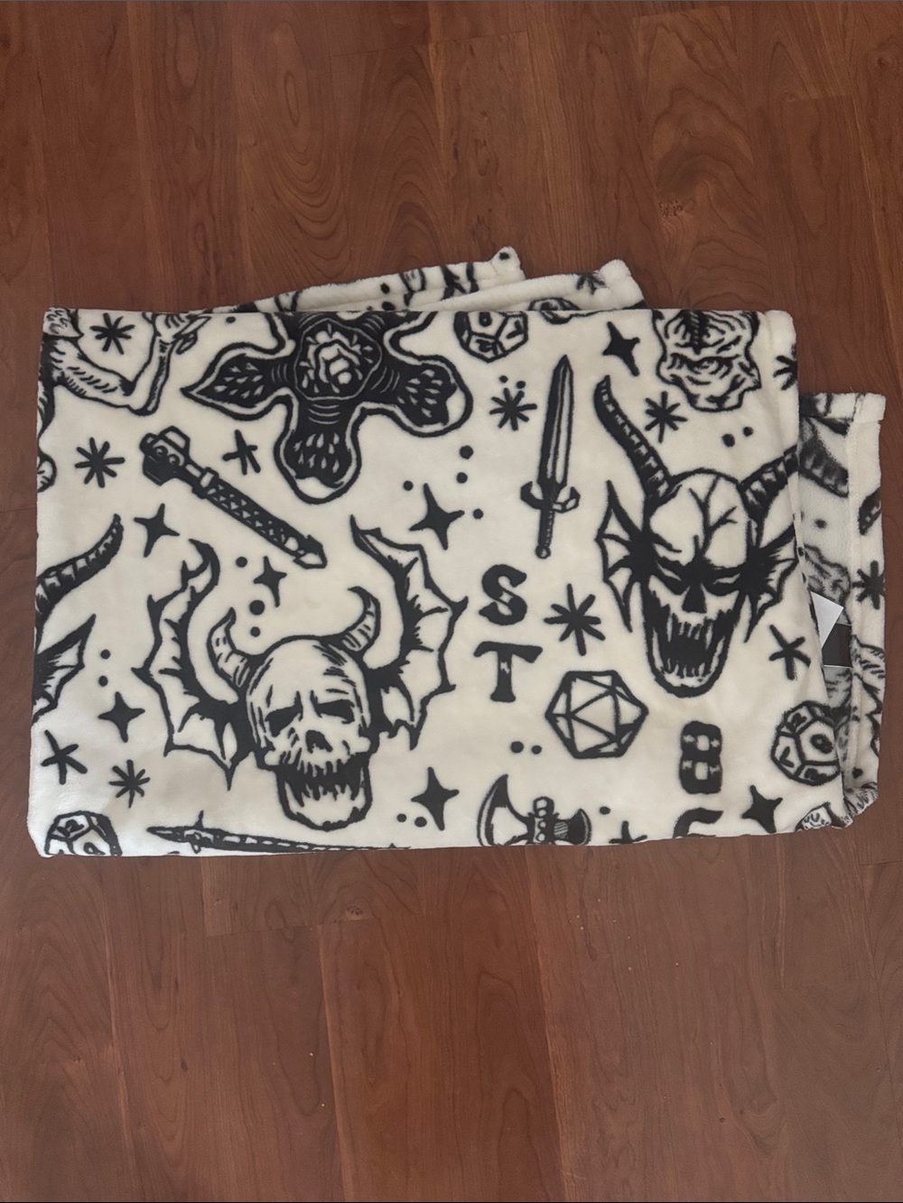 Stranger Things Official Fleece Blanket Like New size 70x48